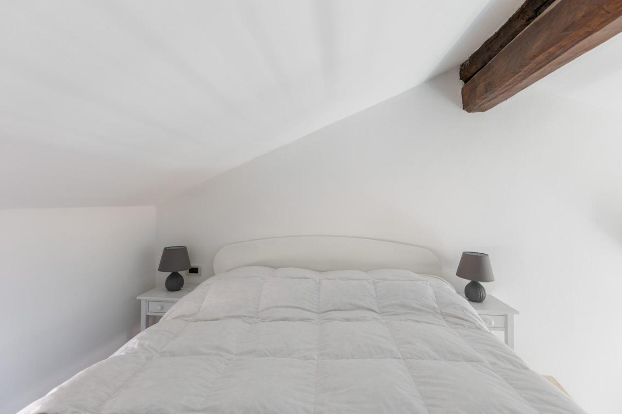 Cozy Mezzanine Apartment By Wonderful Italy Bologna Luaran gambar