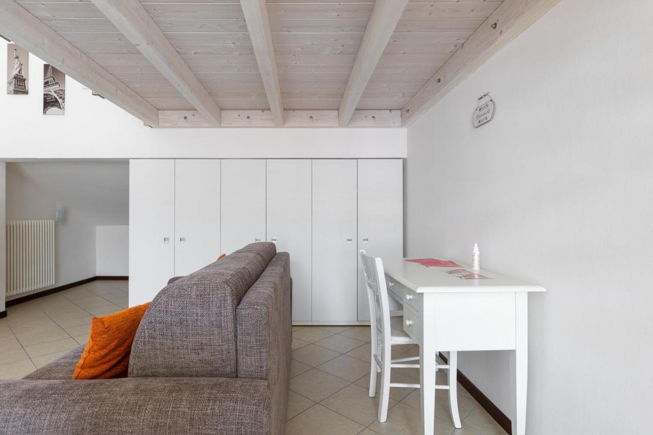 Cozy Mezzanine Apartment By Wonderful Italy Bologna Luaran gambar